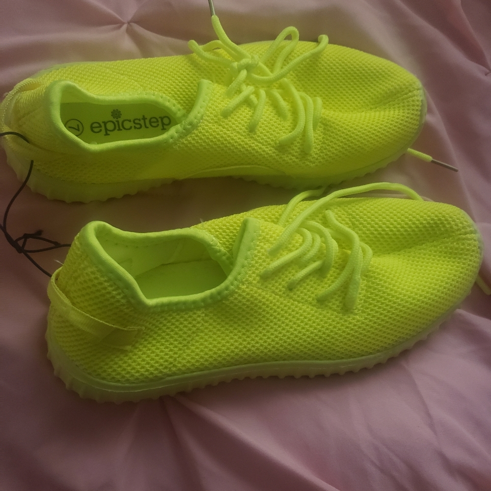 Ladies Shoes